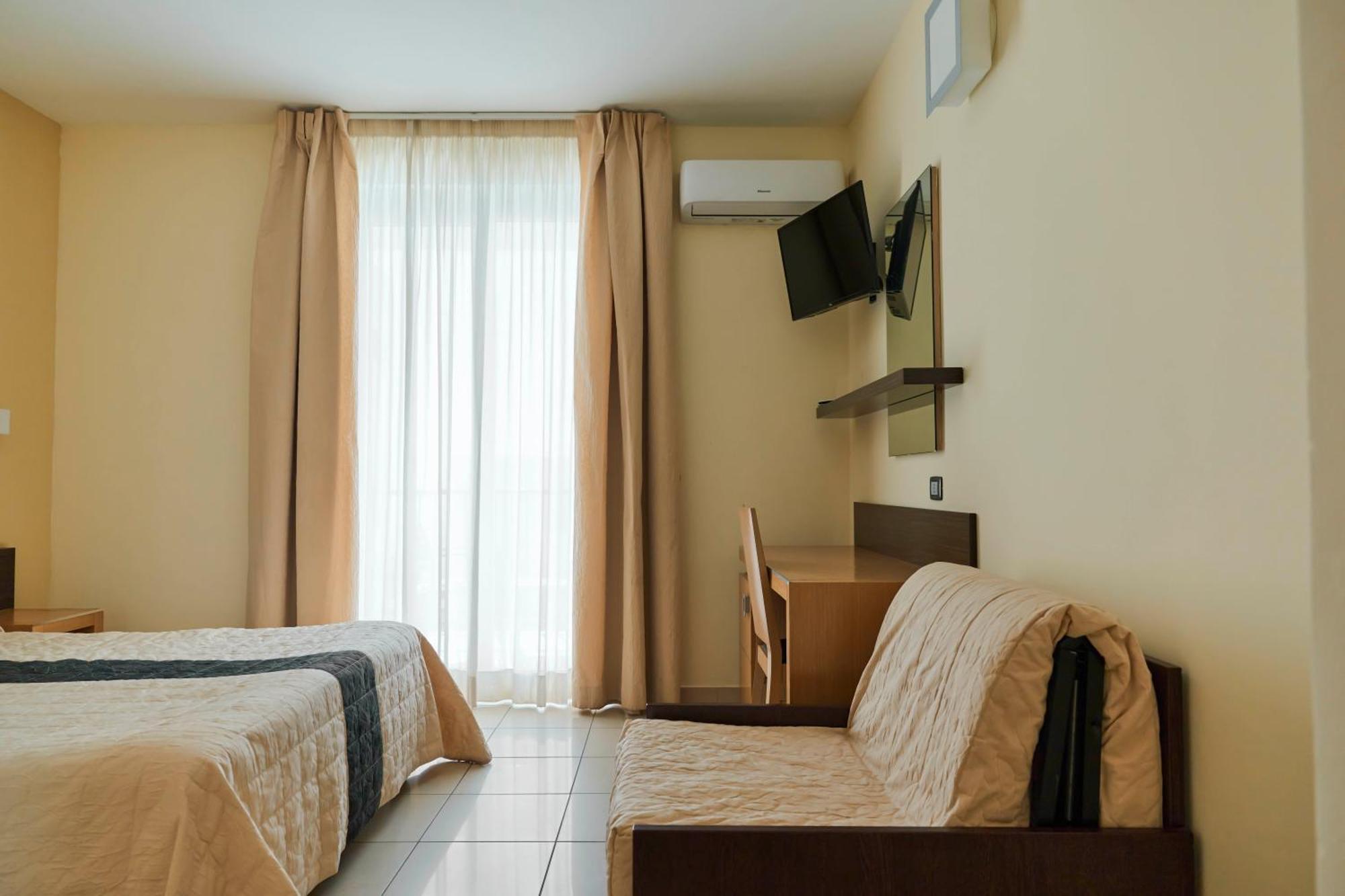 Ticho'S Greenblu Hotel Castellaneta Marina Extérieur photo