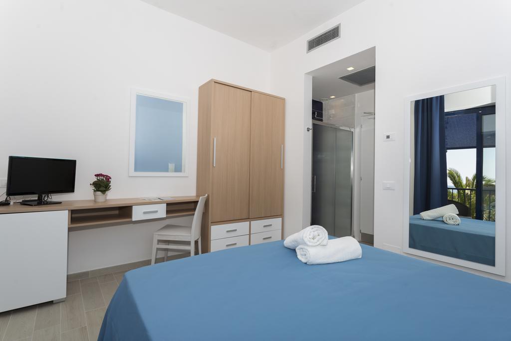 Ticho'S Greenblu Hotel Castellaneta Marina Extérieur photo
